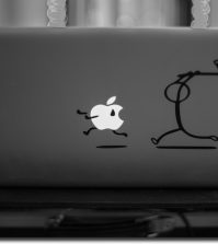 Inlocuire display laptop Apple